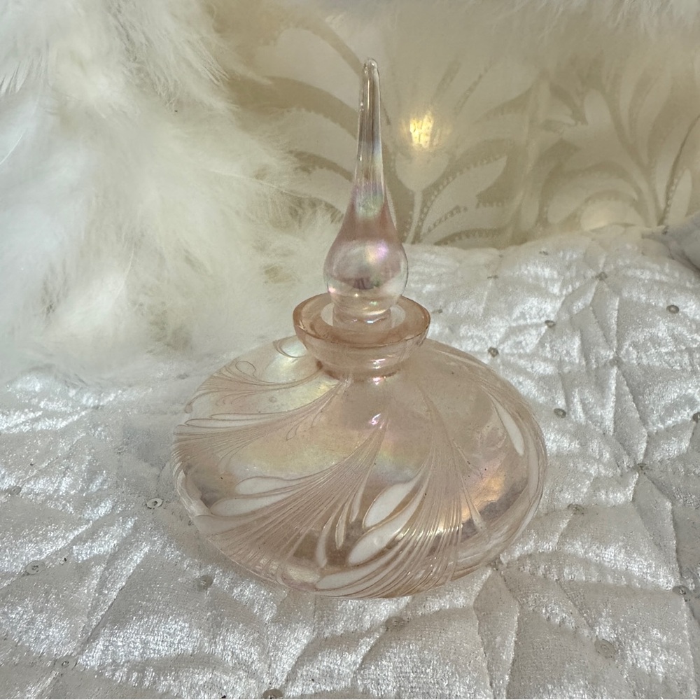Vintage Iridescent Glass Perfume Bottle Pink and White Atomizer With Stopper - Picture 7 of 7